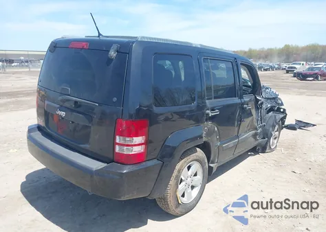 2012 Jeep Liberty Sport из США, поврежденный, VIN 1C4PJMAK8CW150040